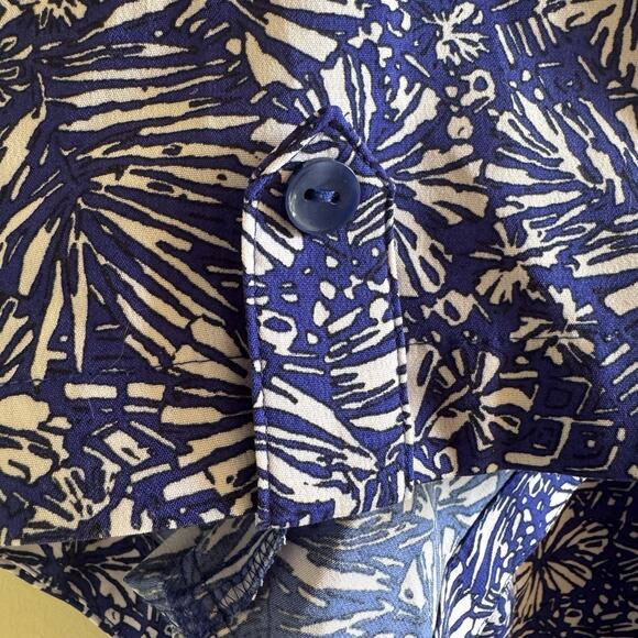 Catherines Womens Plus 4X 30/32W Blouse Button Up Shirt Stretch Hawaiian Floral - Picture 4 of 10